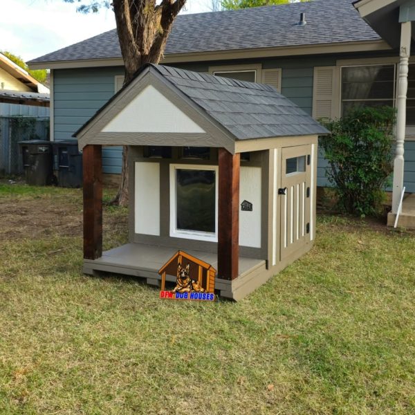 Luxury retreat doghouse