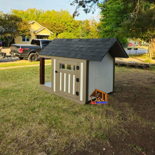 Luxury retreat doghouse