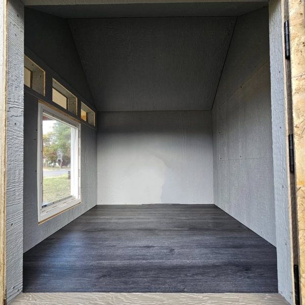 Luxury retreat doghouse