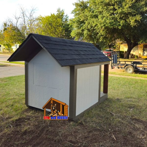 Luxury retreat doghouse