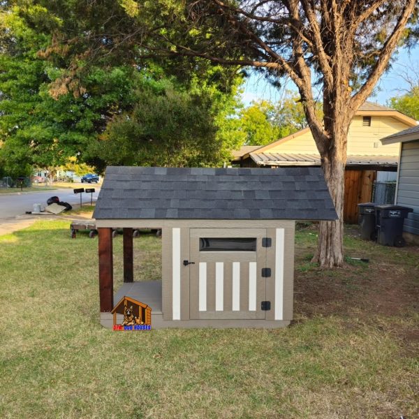 Luxury retreat doghouse