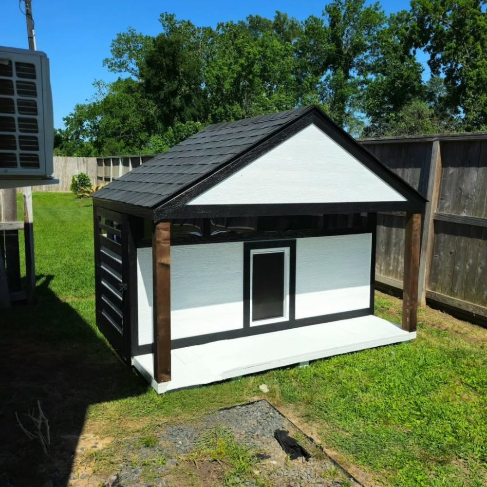 Climate Guardian Insulated Doghouse