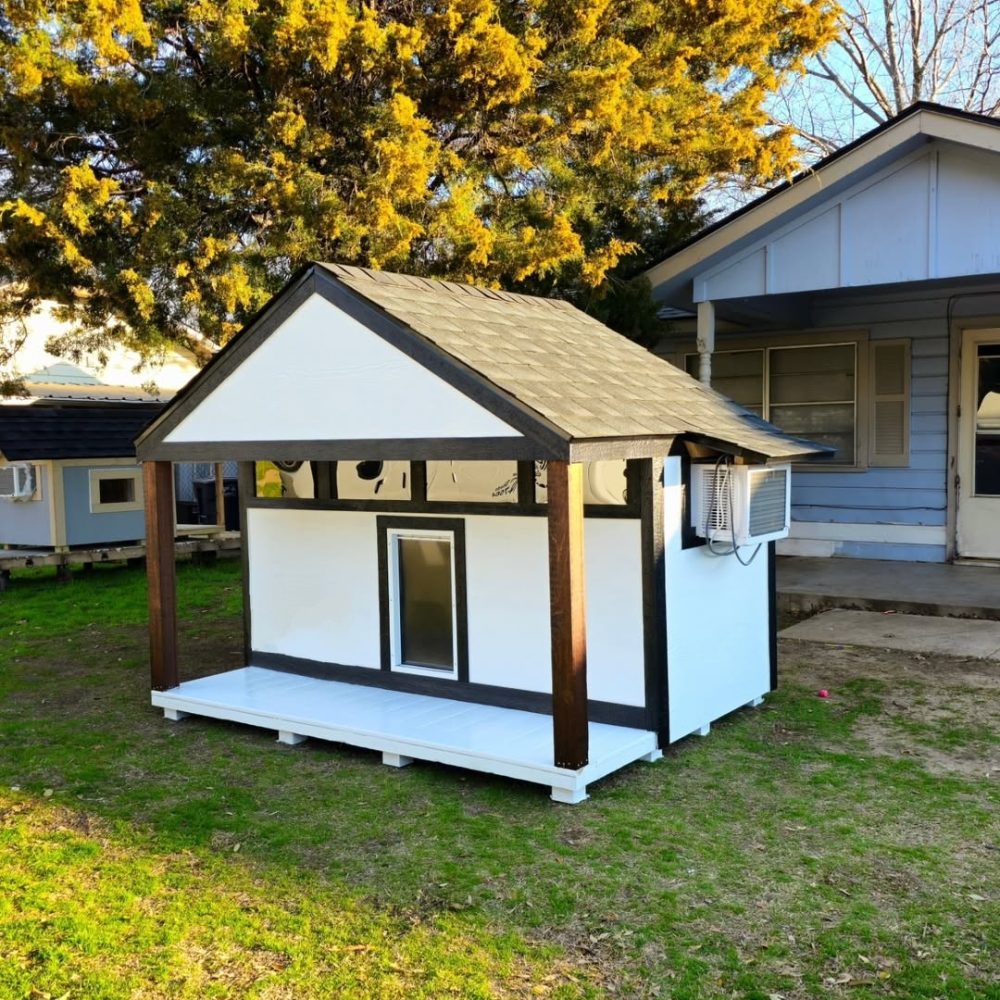 Heavy-duty weather-resistant insulated dog house, ensuring pet comfort in varying climates in Australia, Canada, USA.